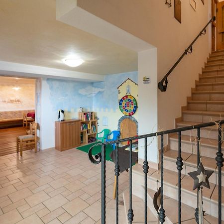 Albergo Pensione Serenetta Varena Luaran gambar